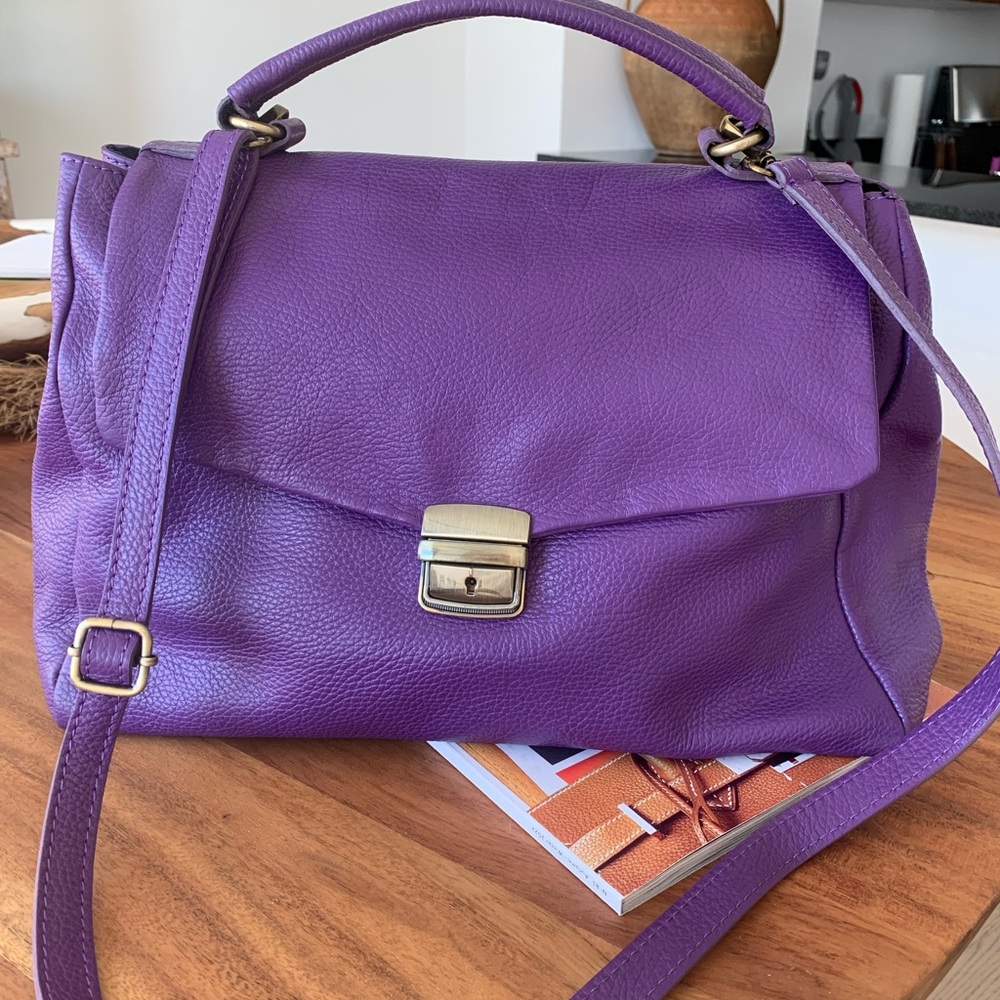 Purple CAVIAR SOFT Leather Handbag with Strap